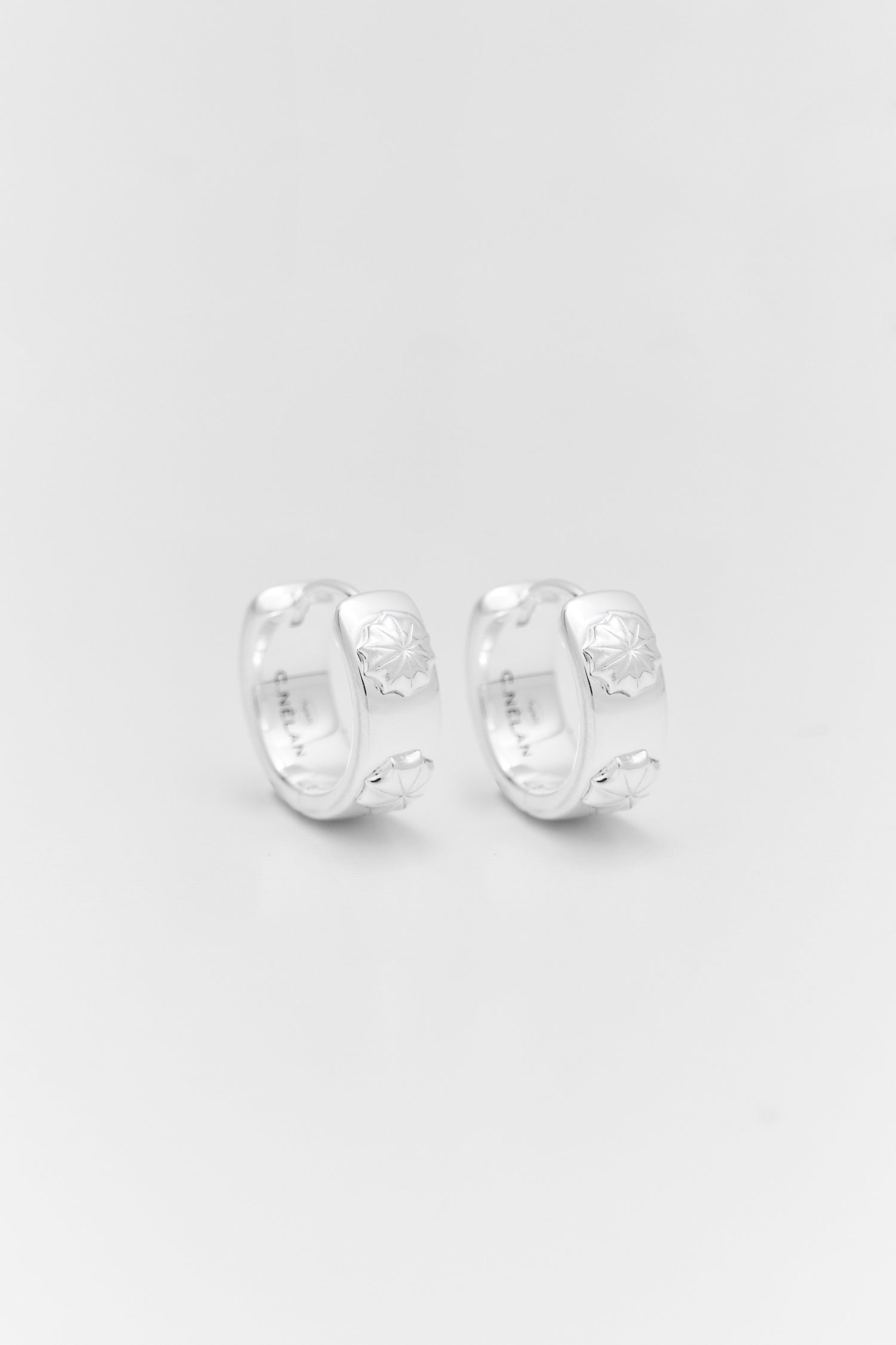 ANPOL Huggie Earrings
